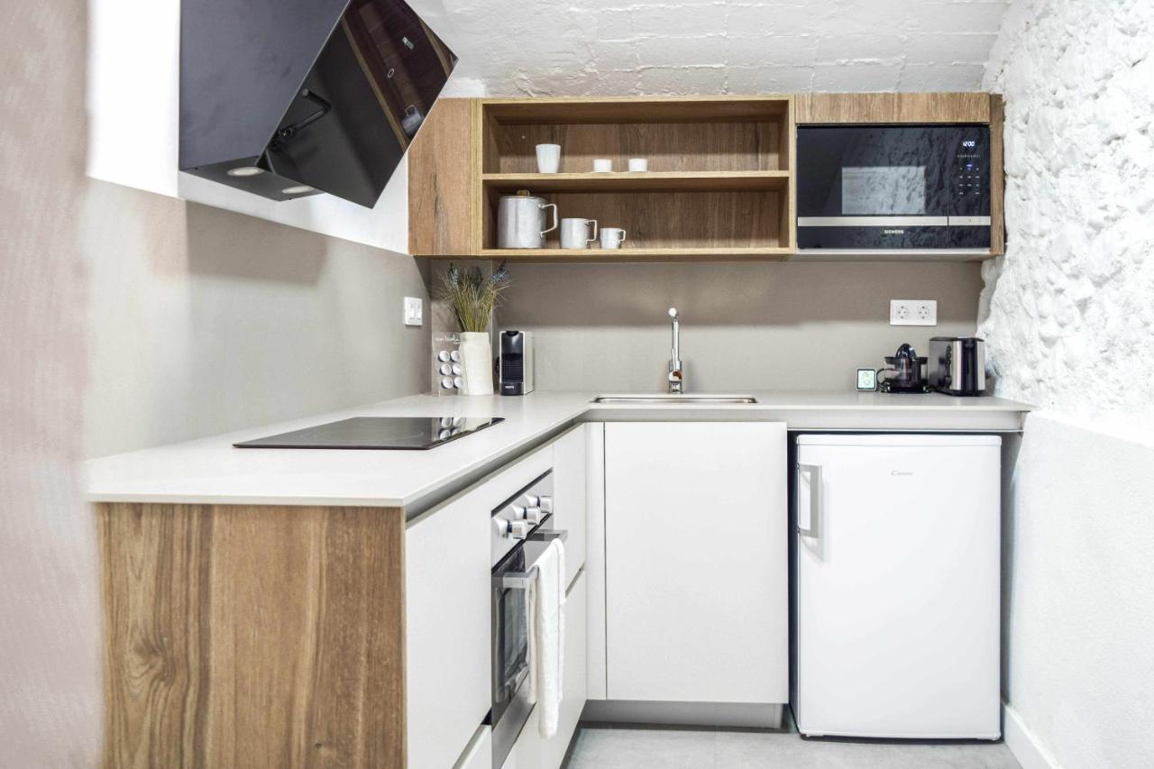 Casa Besalu Estudio En El Centro Del Pueblo المظهر الخارجي الصورة