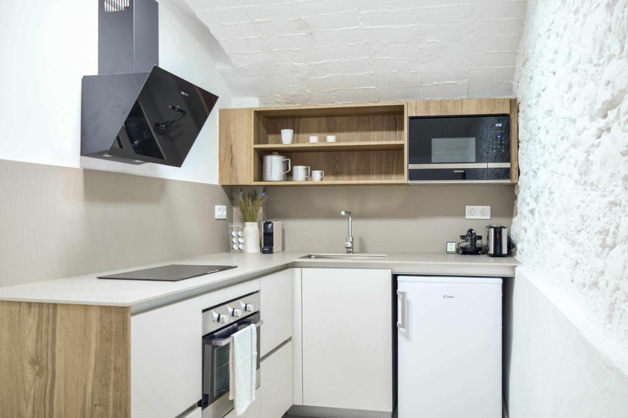 Casa Besalu Estudio En El Centro Del Pueblo المظهر الخارجي الصورة