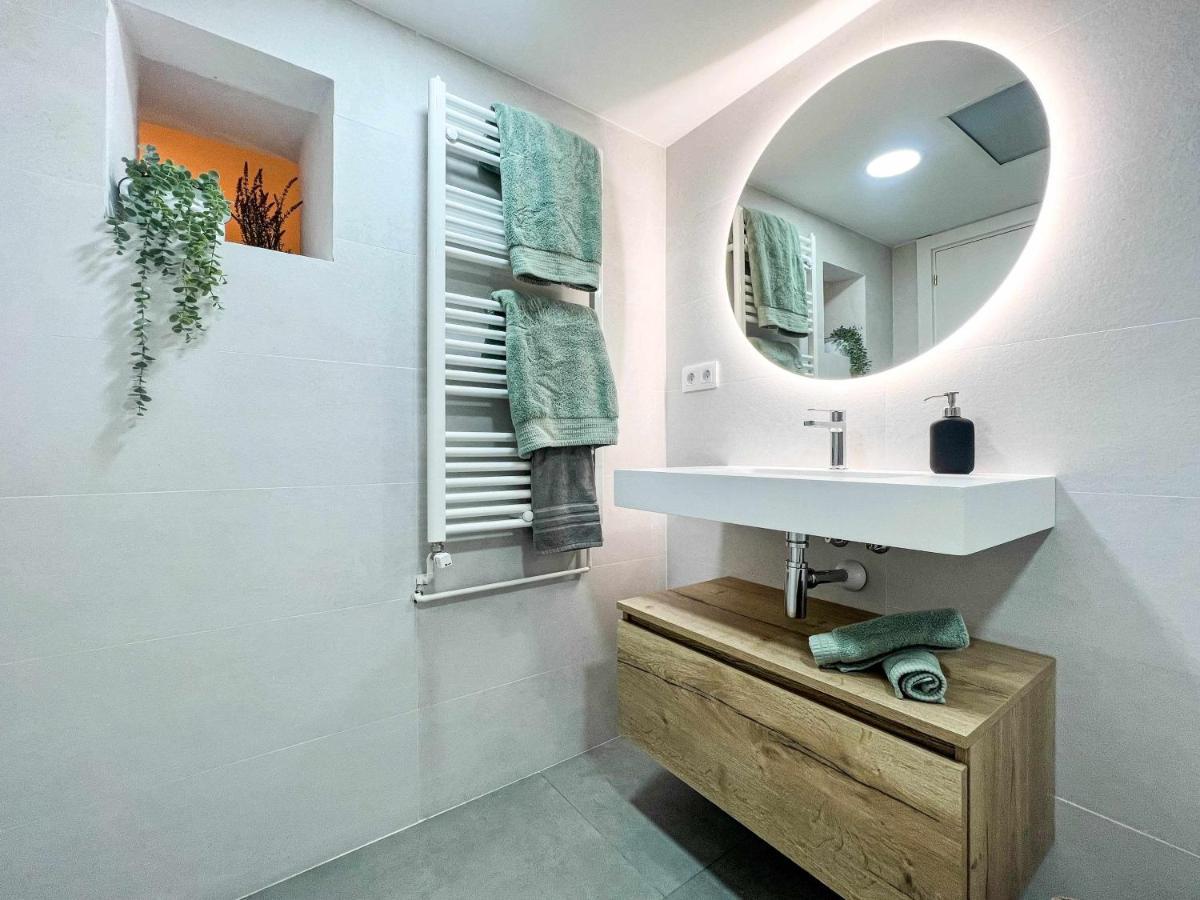 Casa Besalu Estudio En El Centro Del Pueblo المظهر الخارجي الصورة