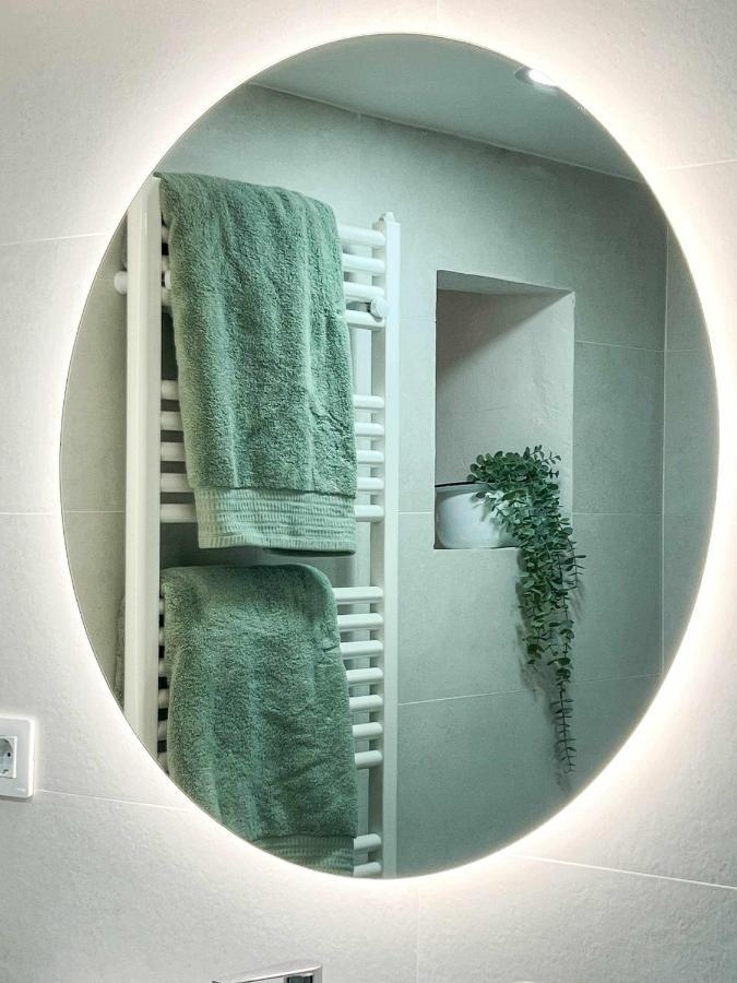 Casa Besalu Estudio En El Centro Del Pueblo المظهر الخارجي الصورة