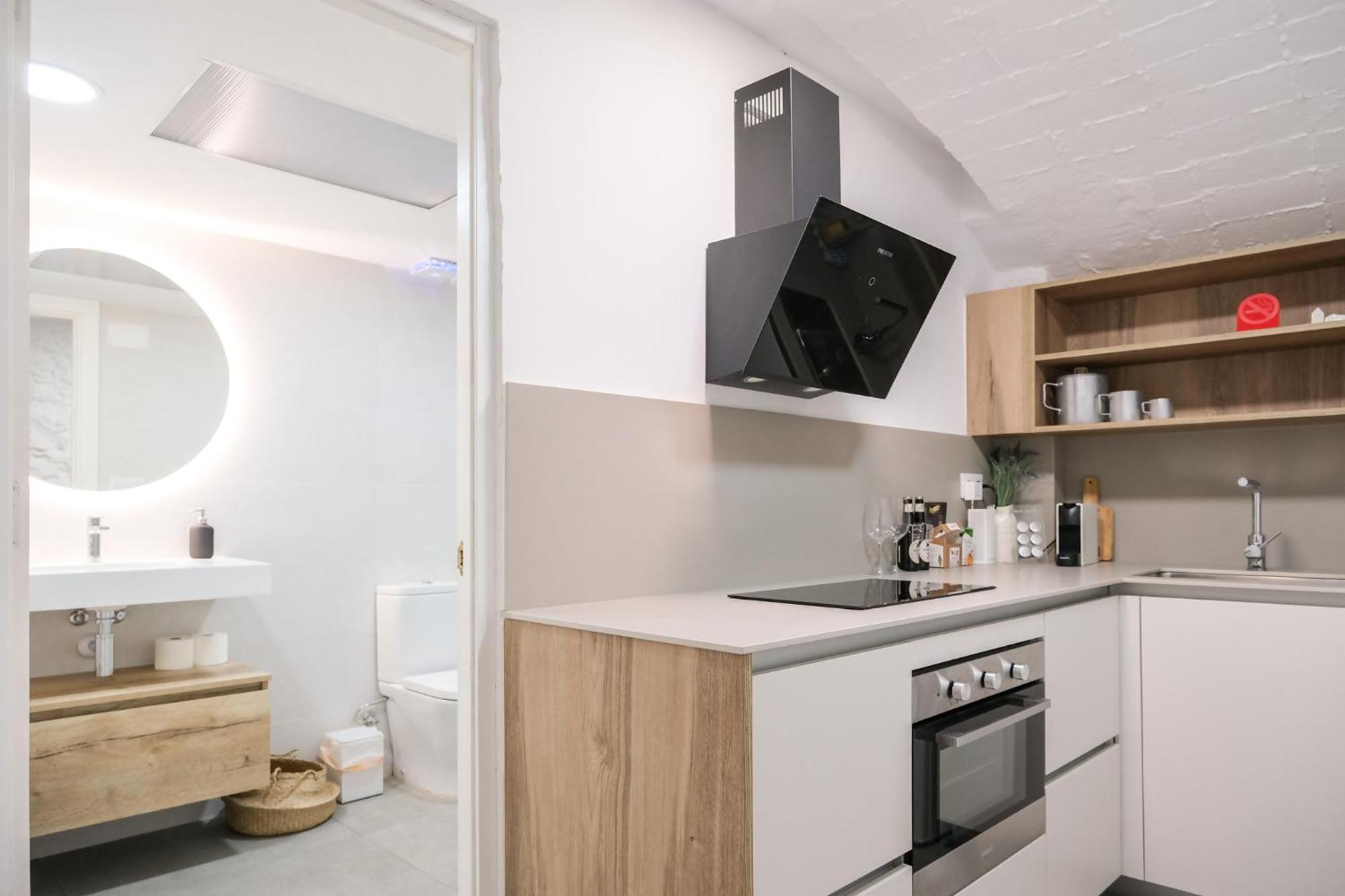 Casa Besalu Estudio En El Centro Del Pueblo المظهر الخارجي الصورة