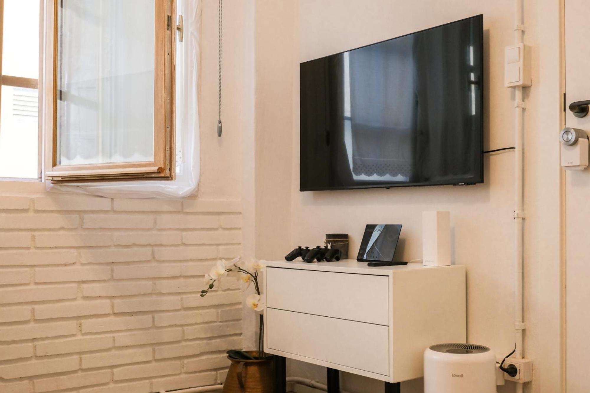 Casa Besalu Estudio En El Centro Del Pueblo المظهر الخارجي الصورة